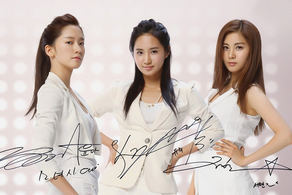 SNSD Girls Generation Yoona Yuri Seohyun Signed Poster