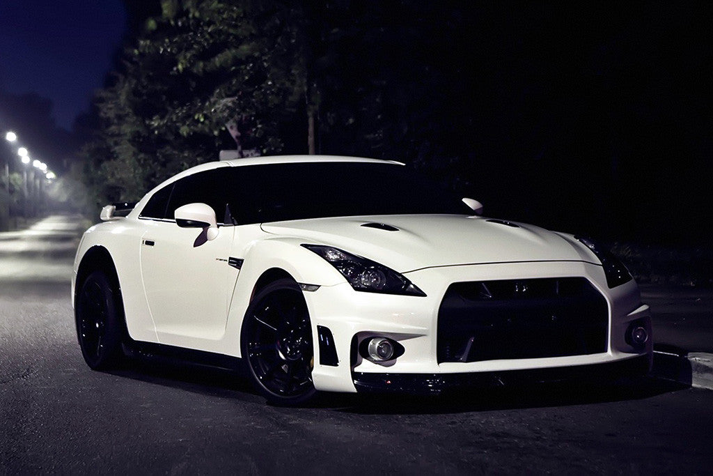 Nissan GTR R35 White Car Poster