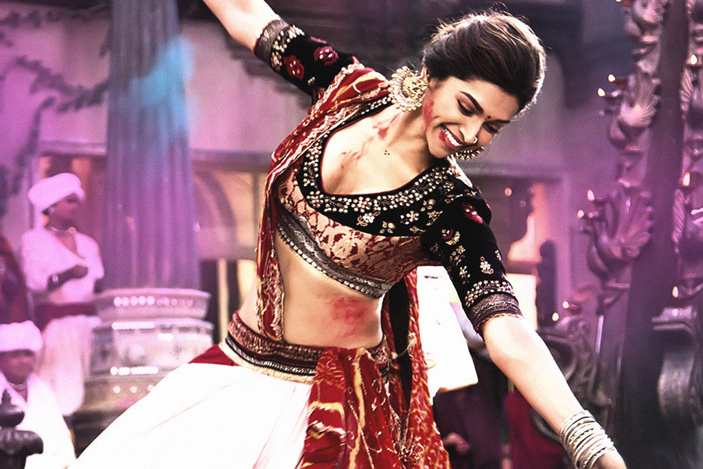 Deepika Padukone Hot Ram-Leela Poster